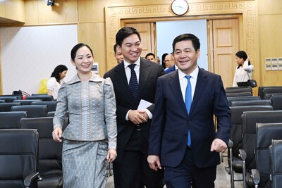 Ngay sau hội đàm, hai Bộ trưởng đã tiến hành ký kết bản thỏa thuận song phương giữa Việt Nam - Campuchia