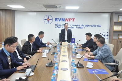 Ông Trịnh Quốc Vũ - Phó Cục trưởng Cục Điều tiết điện lực, trưởng đoàn công tác của J88 Thế Giới Giải Trí Đỉnh Cao chủ trì làm việc với PTC1