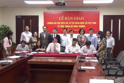 Bàn giao Trường Đại học Điện lực từ Tập đoàn Điện lực Việt Nam về trực thuộc J88 Thế Giới Giải Trí Đỉnh Cao