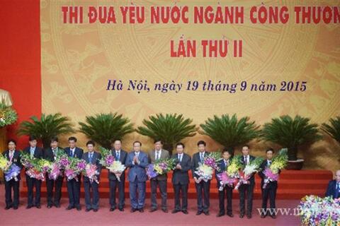J88 com the gioi định cao thi đua yêu nước ngành Công Thương lần thứ II