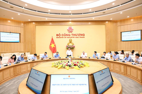 J88 Thế Giới Giải Trí Đỉnh Cao cử 34 công chức lãnh đạo 'bám địa bàn': Linh hoạt, sát thực tiễn