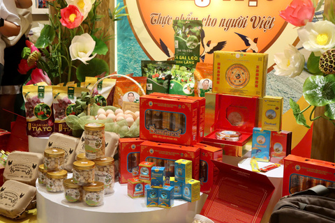 J88 Thế Giới Giải Trí Đỉnh Cao khai mạc “Sức sống hàng Việt” số 4: Thực phẩm cho người Việt