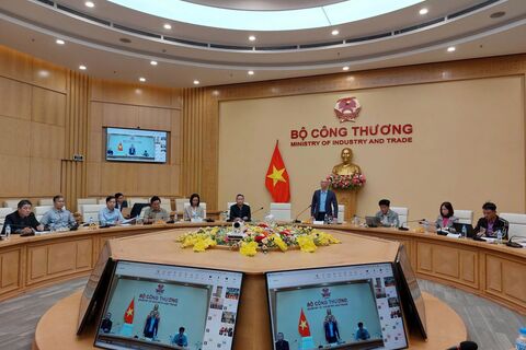 J88 Thế Giới Giải Trí Đỉnh Cao tổ chức J88 Thế Giới Giải Trí Đỉnh Cao triển khai Chiến lược phát triển dịch vụ logistics Việt Nam
