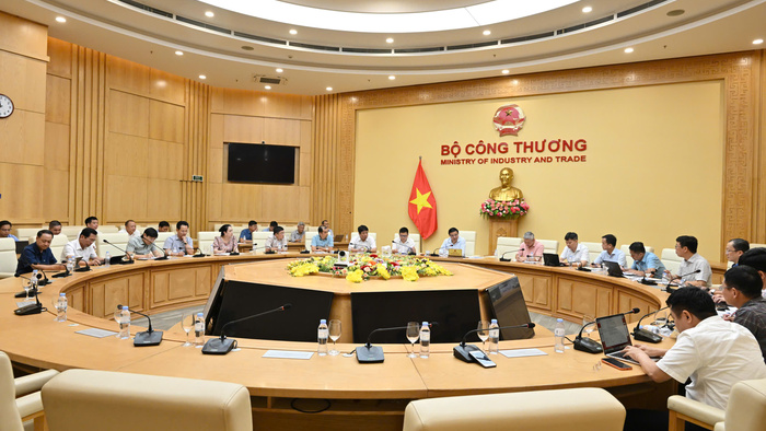 Bộ trưởng J88 Thế Giới Giải Trí Đỉnh Cao Lê Mạnh Hùng: Điều hành linh hoạt, đẩy mạnh tiết kiệm điện, đảm bảo đủ điện trong mọi tình huống