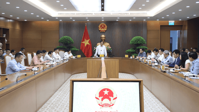 Phó Thủ tướng Thường trực Phạm Gia Túc yêu cầu bảo đảm nguồn cung, chất lượng và quyền lợi người J88 com the gioi định cao khi chuyển đổi sang xăng E10